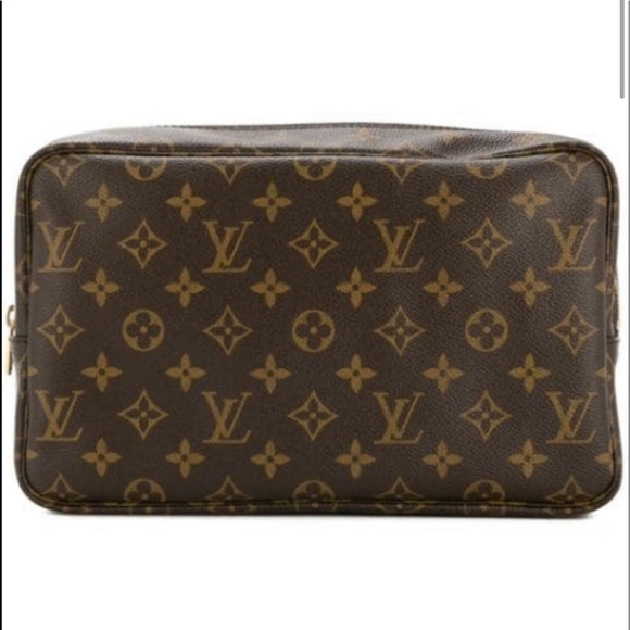 LOUIS VUITTON - Trousse Monogram Toiletry Bag • 23 - Picture 3 of 12